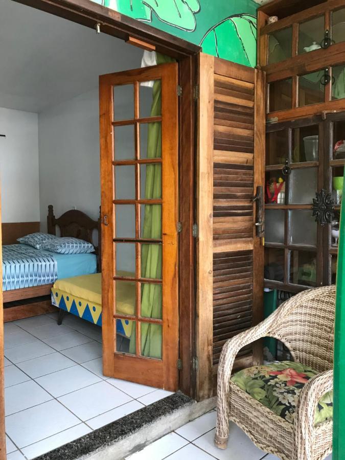 Amarelo Hibisco Hotel Guarda do Embaú Екстериор снимка